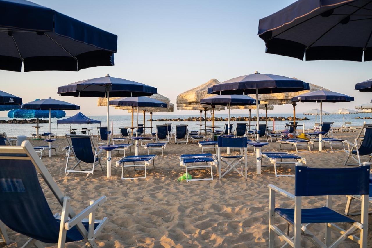 Hotel Mare Blu Francavilla Al Mare Dış mekan fotoğraf