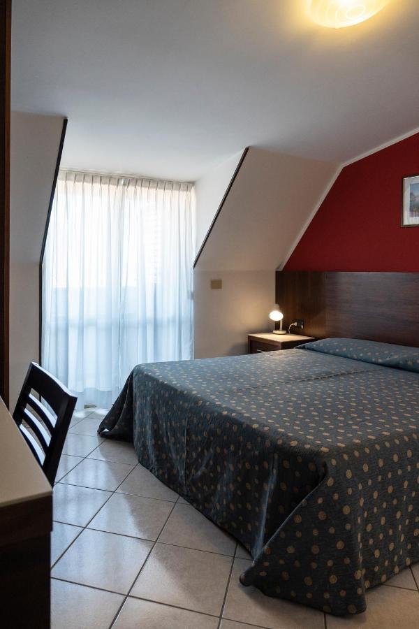 Hotel Mare Blu Francavilla Al Mare Dış mekan fotoğraf